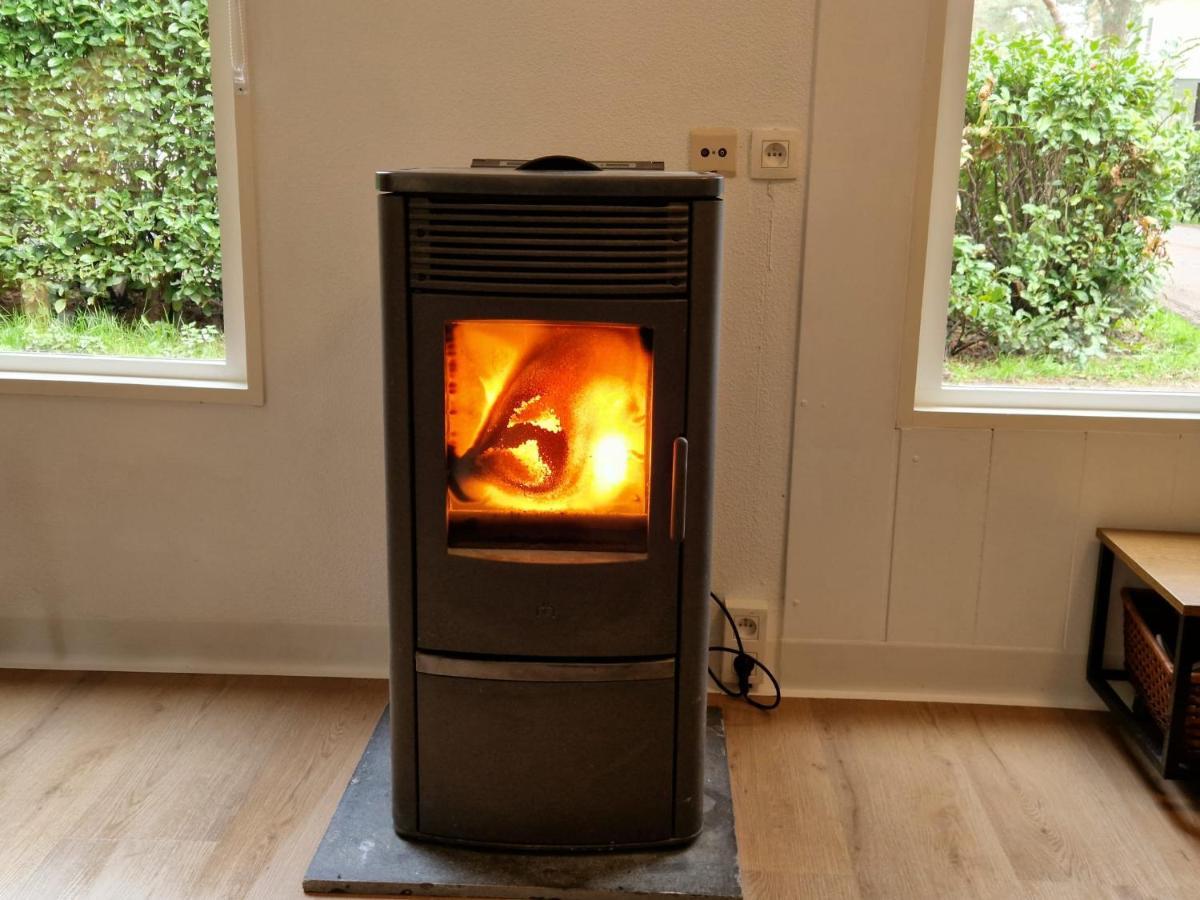CasitaCuriosa  chalet op camping met buitenzwembad Balen Bagian luar foto