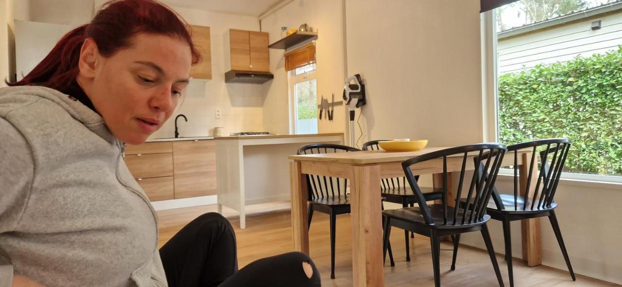 CasitaCuriosa  chalet op camping met buitenzwembad Balen Bagian luar foto