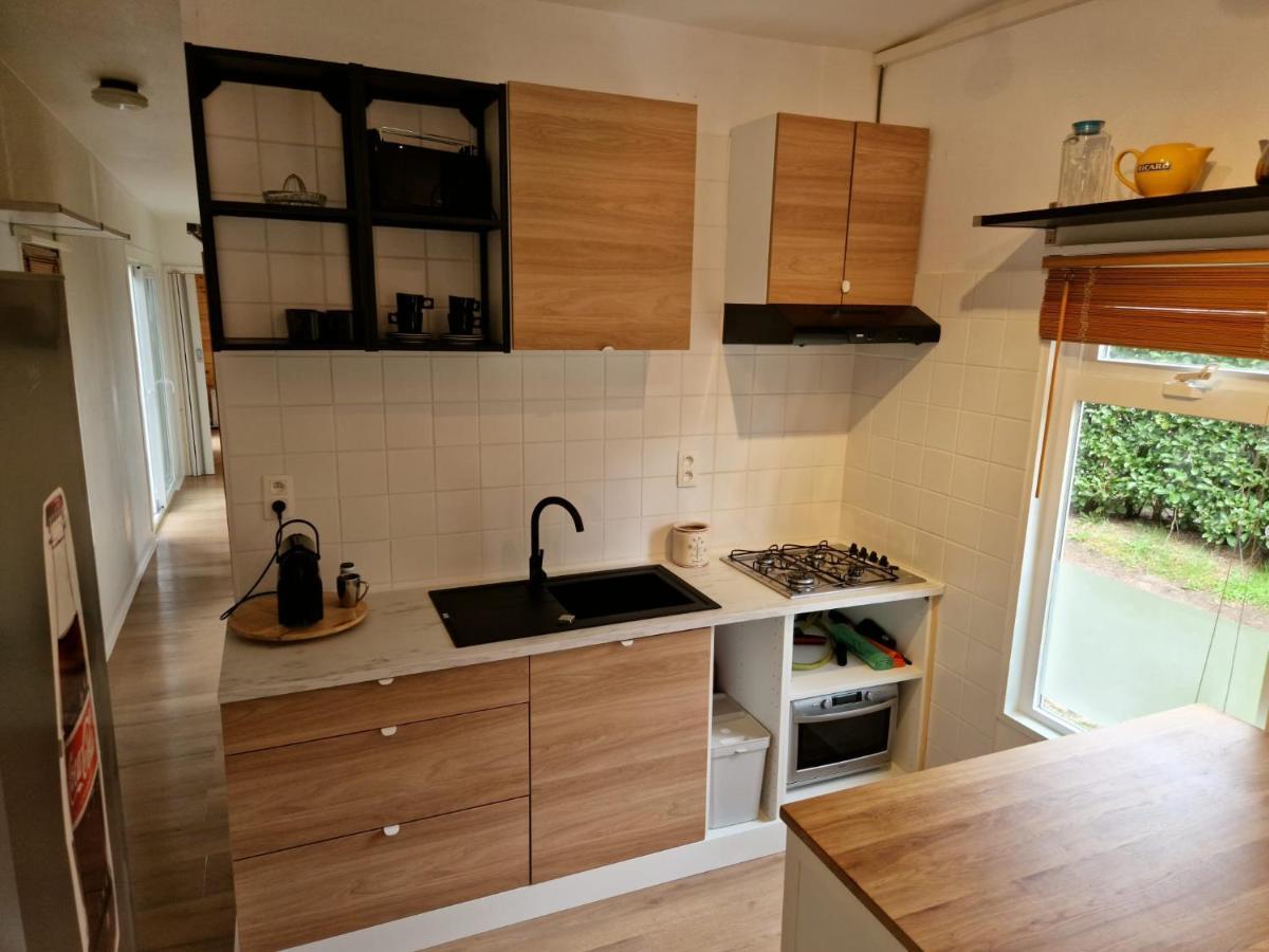 CasitaCuriosa  chalet op camping met buitenzwembad Balen Bagian luar foto